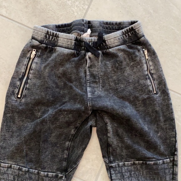 Kind is cool Boys joggers - Picture 2 of 3